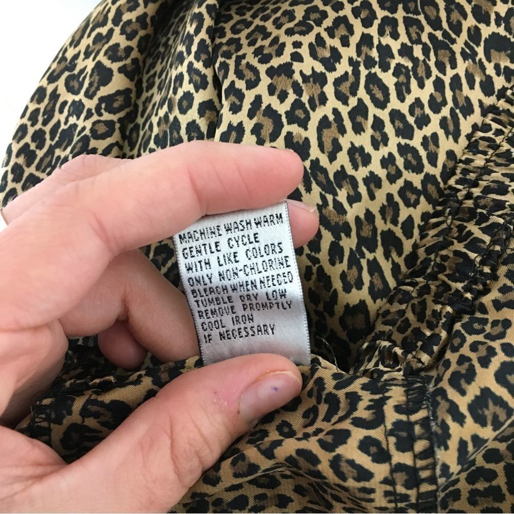 Morgan Taylor Womens Leopard Print Silky Pajama Shirt Pants Sleepwear Set 2X - Picture 11 of 14